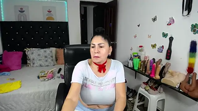 mature_bigboobs10 webcam