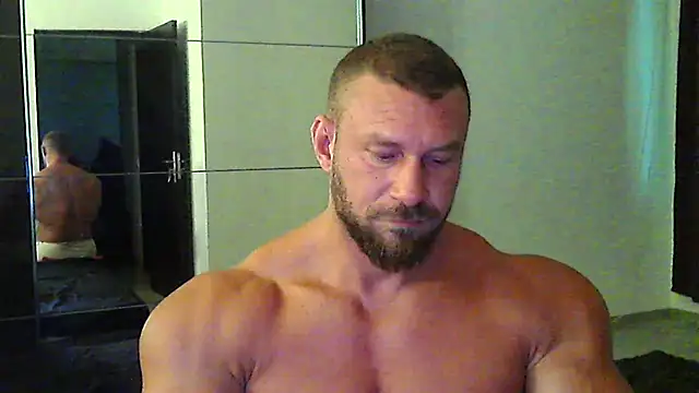 muscularkevin webcam