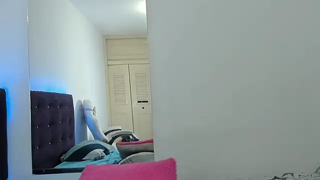 brillit-squirt webcam