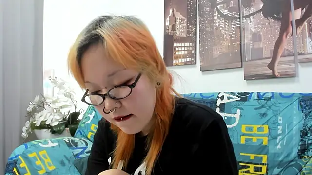 Cute__Kiko webcam