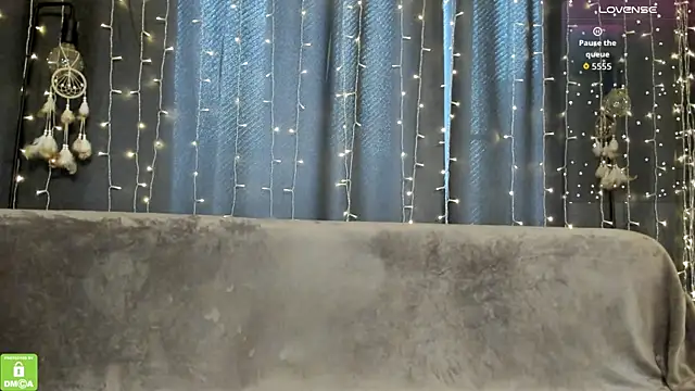 Amelia_skyy webcam