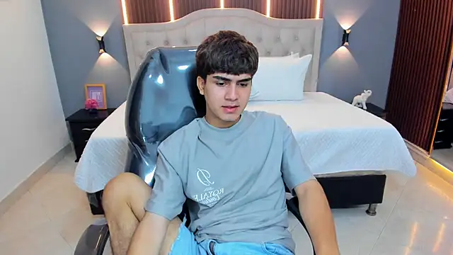 tommy18__ - Tommy18__'s free webcam - UK Sex Cams