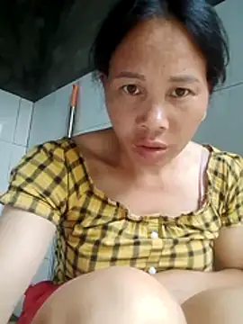 Ana_hoa live cam on StripChat