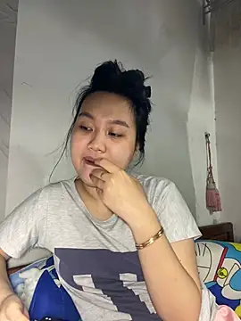 Almira6868 webcam