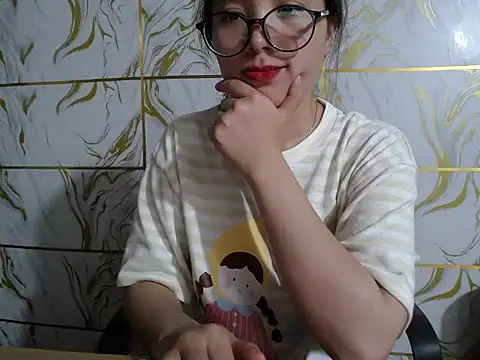 Lyzizi_lovely09 webcam
