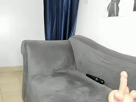 tinydolll webcam