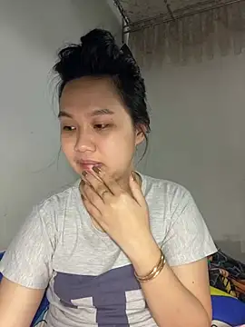 Almira6868 webcam