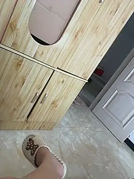 okgirl_23 (F milf) - 户外全身真空一小时