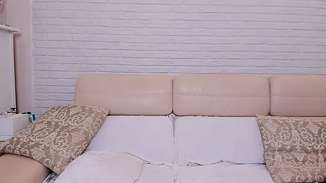 LovelyCaprice webcam