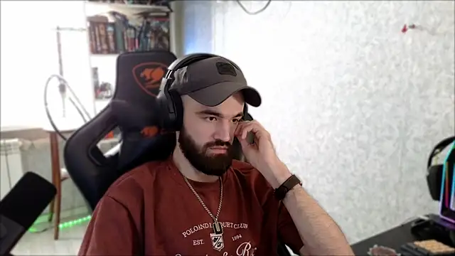 _Serious_Man webcam