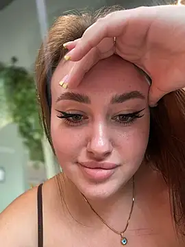 KiraSunshine webcam