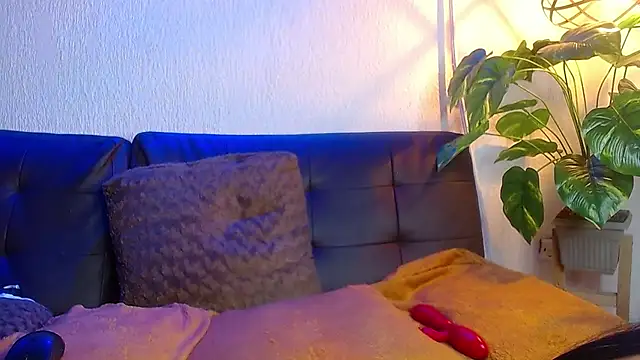 april_dior webcam