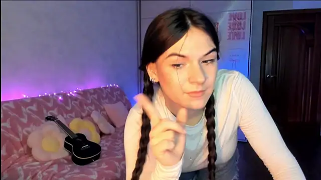 luna_lust_212 webcam