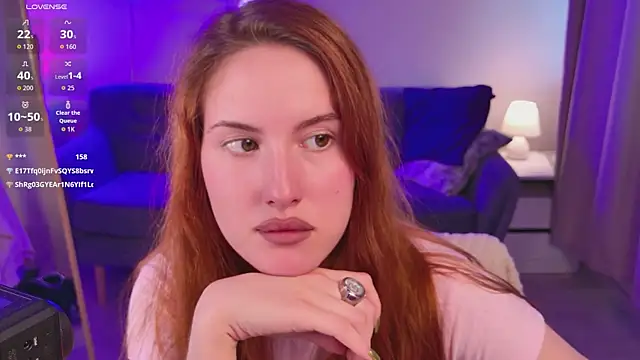 ChloeAster webcam