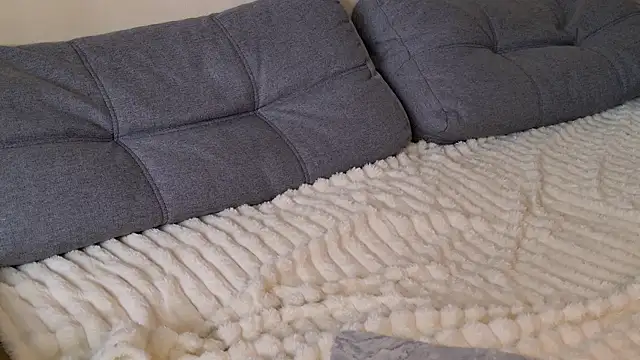 ElenaMonroe webcam