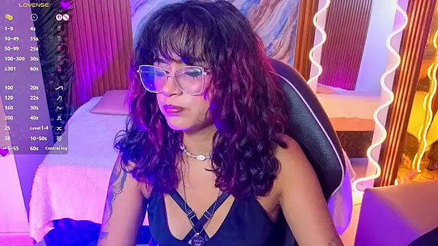 kristen_tay webcam