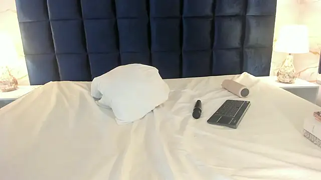 EmmaJhoons webcam