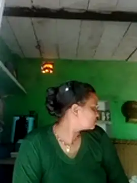 Shivani09900 webcam