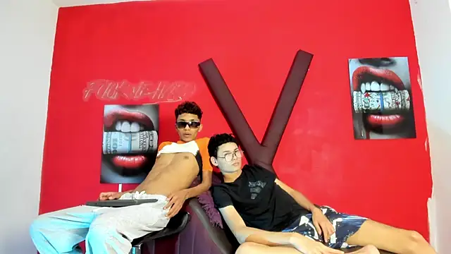 PRETTY_LOVERS1 webcam