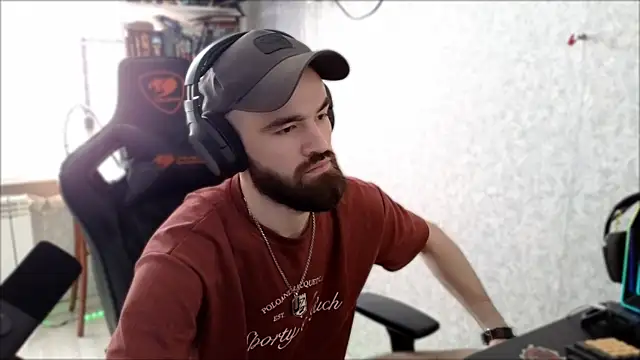 _Serious_Man webcam