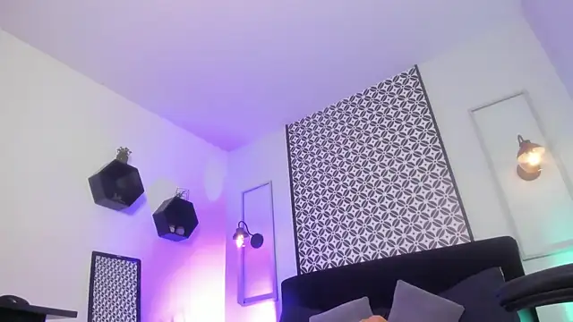 Amber_gold_ webcam