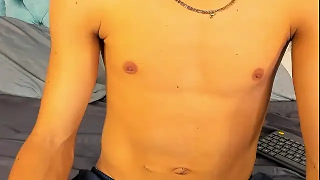 Charlie_Latino webcam