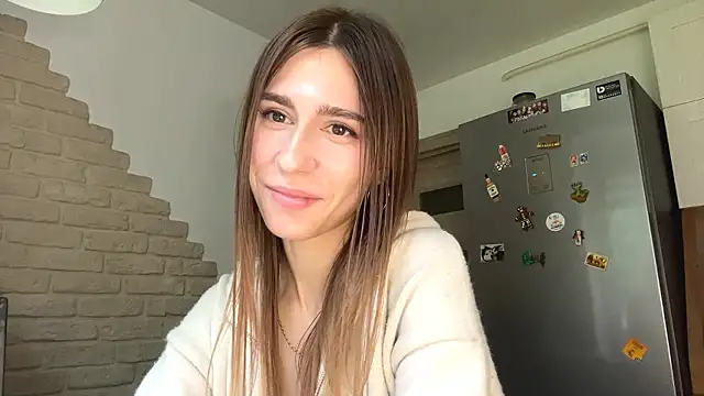 ZaraGuyette webcam