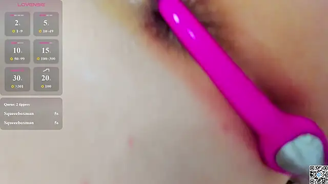 Kira_Adler webcam