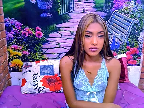 IndianPretty14u2Luv webcam