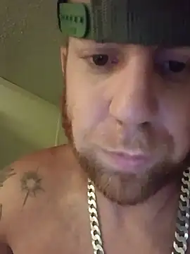 Clarkodile95 webcam