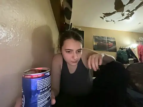 Snowbunnycake_131 live sex cam