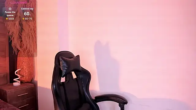 CristineRainn_