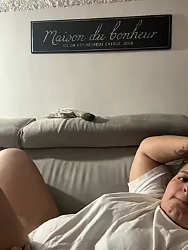 Velvetshadow_48 webcam