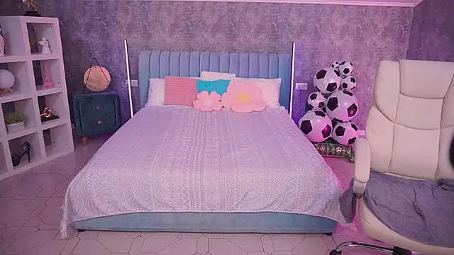 VelvetLuck webcam