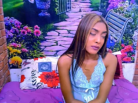 IndianPretty14u2Luv webcam