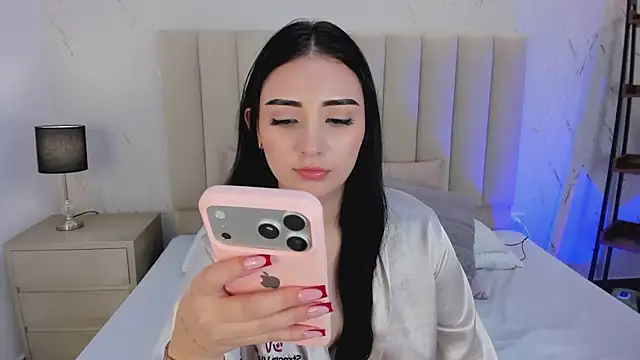 LilithHarperr_ webcam