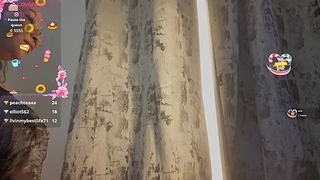 CloeBunny_ webcam