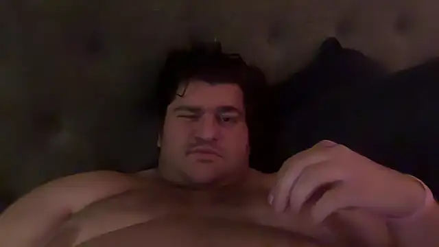 Moroncuckoldloser699 webcam
