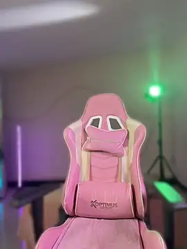 LuanaRisque live sex cam