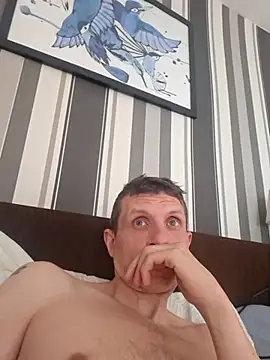 BigDmasked webcam