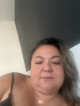 MikyVesela webcam