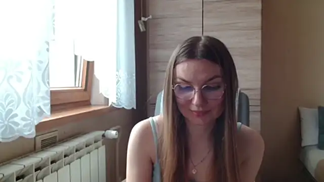 LooveELLYx webcam