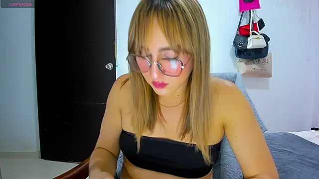 Doll_Andrea webcam