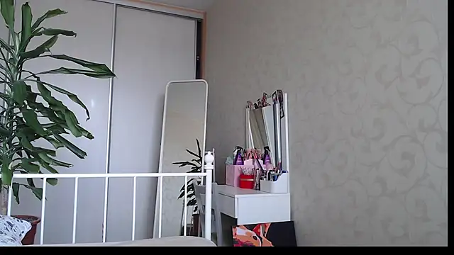 ShyEvaa webcam