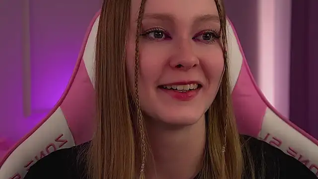 AgataFoxley webcam