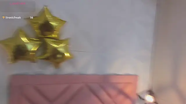 curly_babe webcam