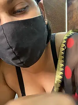 Haanikaur_saavi webcam