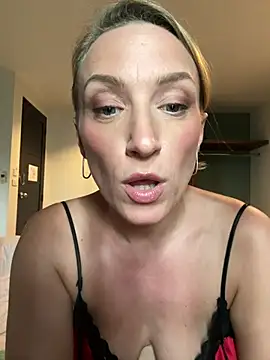 UmaTruewoman webcam