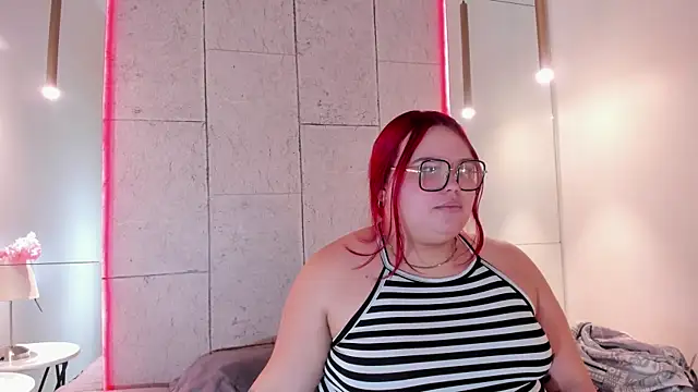 Lushi_Love webcam