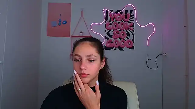KissMeJulia webcam